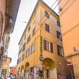 https://old-town-via-marsala-apartment.emilia-romagnahotels.net